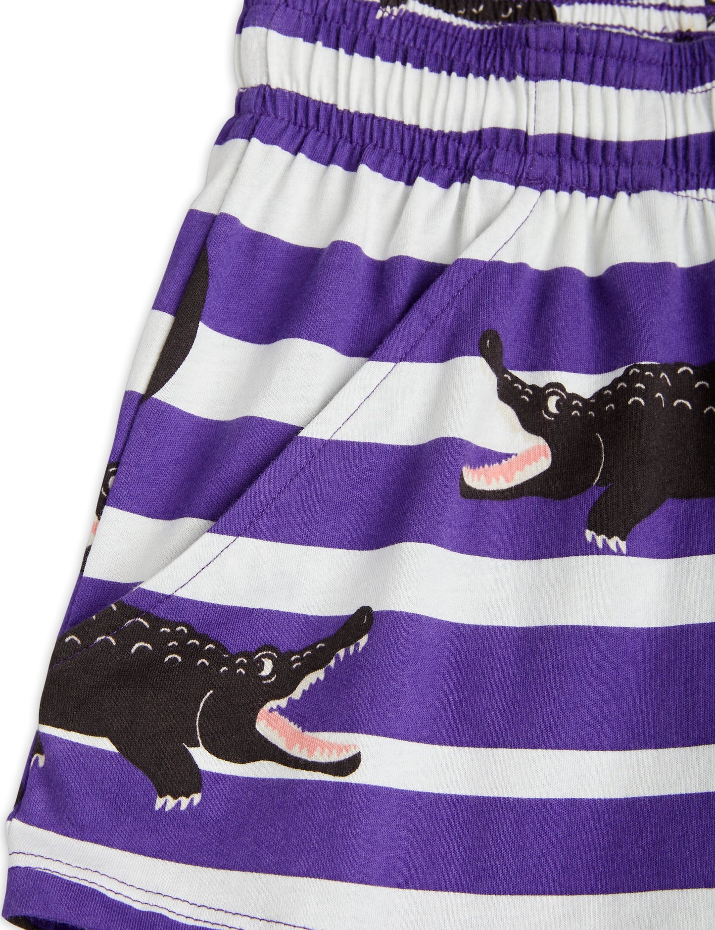 Crocodile Stripe Shorts Lila